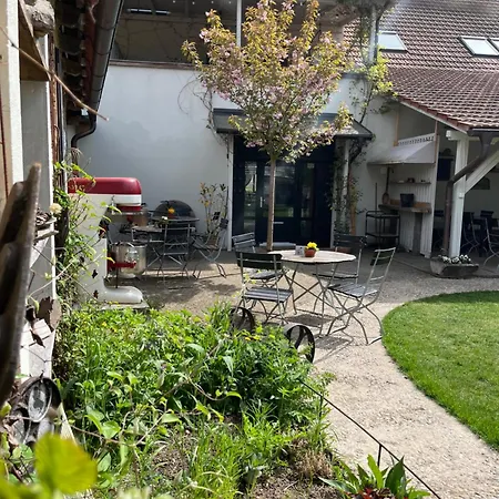Bed & Breakfast Livanec Horni Bezdekov